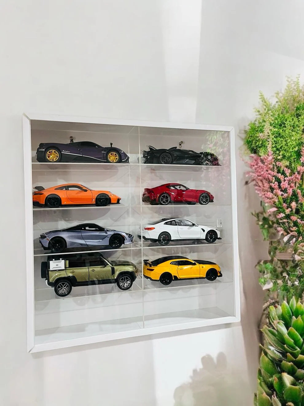 10 Compartments Display with Sliding Cover