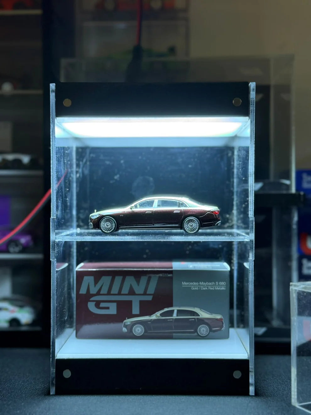 Single Car 1:64 display with Top led and Magnetic cover for MiniGT, Kaido House, Pop race, Hotwheels.